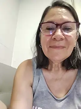 victoria wayne online show from June 12, 9:41 am