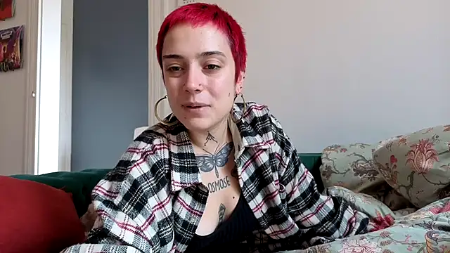 Snapshot of OllympeKaii chatting on October 1, 11:05 am OllympeKaii online show from October 1, 11:05 am