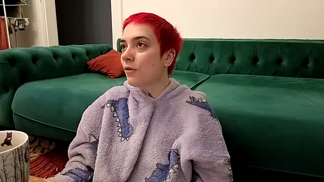 Snapshot of OllympeKaii chatting on October 28, 3:54 am OllympeKaii online show from October 28, 3:54 am