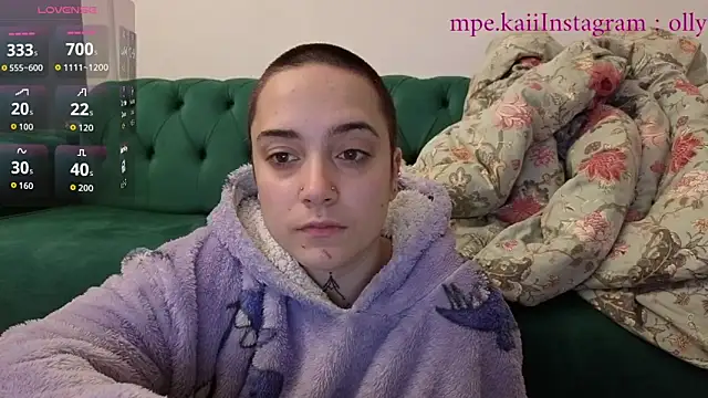 Snapshot of OllympeKaii chatting on November 13, 3:49 am OllympeKaii online show from November 13, 3:49 am