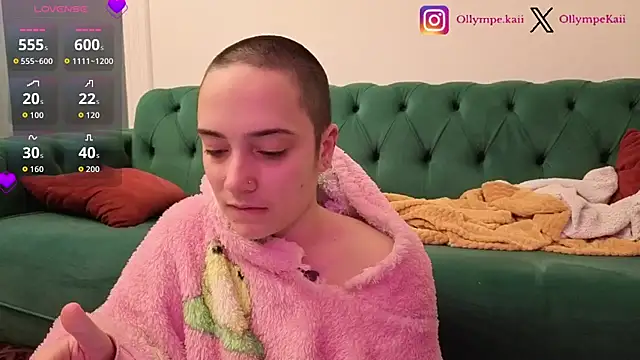 Snapshot of OllympeKaii chatting on November 24, 7:13 pm OllympeKaii online show from November 24, 7:13 pm