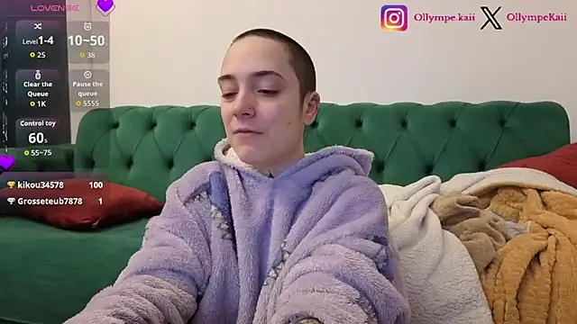 Snapshot of OllympeKaii chatting on November 29, 5:43 am OllympeKaii online show from November 29, 5:43 am