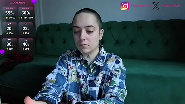 Snapshot of OllympeKaii chatting on December 15, 9:13 am OllympeKaii online show from December 15, 9:13 am