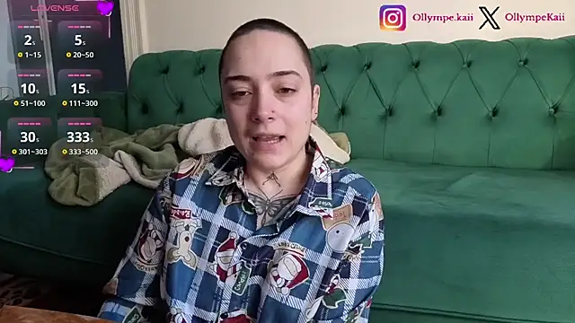 Snapshot of OllympeKaii chatting on December 16, 9:03 am OllympeKaii online show from December 16, 9:03 am