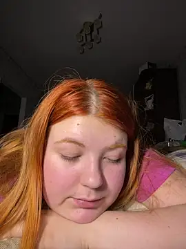 Dreamy Desire online show from March 21, 8:50 pm