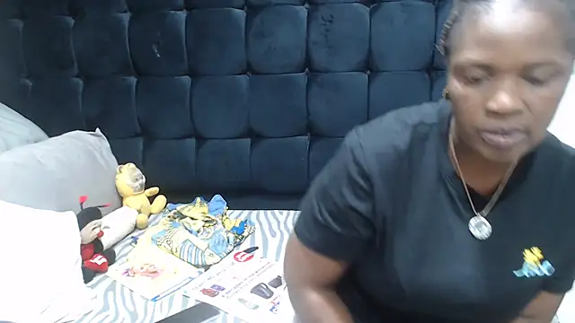 Snapshot of TaurusClitCake chatting on September 28, 12:21 pm TaurusClitCake online show from September 28, 12:21 pm