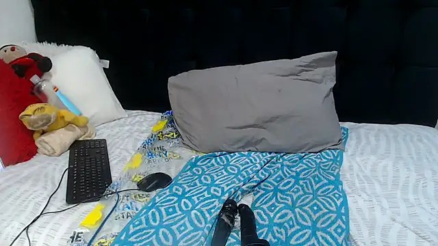 Snapshot of TaurusClitCake chatting on September 30, 1:54 am TaurusClitCake online show from September 30, 1:54 am