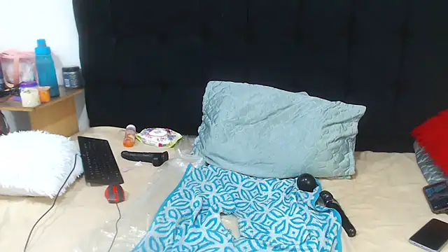 Snapshot of TaurusClitCake chatting on October 25, 5:26 am TaurusClitCake online show from October 25, 5:26 am