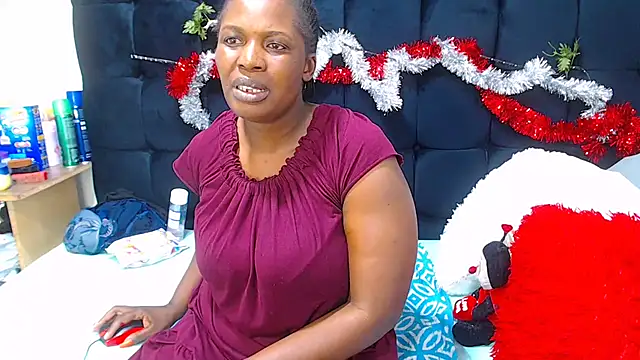 Snapshot of TaurusClitCake chatting on November 26, 4:30 pm TaurusClitCake online show from November 26, 4:30 pm