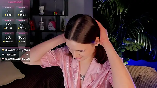 LisaBaillea online show from March 8, 12:11 am