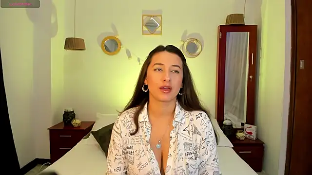 Snapshot of Azahara_Chary chatting on March 21, 1:56 pm Azahara Chary online show from March 21, 1:56 pm