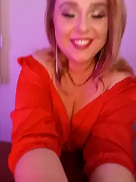 Snapshot of Juicy_PeachLux chatting on March 8, 6:37 pm Juicy PeachLux online show from March 8, 6:37 pm