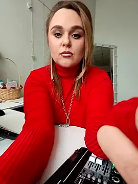 Snapshot of Juicy_PeachLux chatting on March 13, 10:36 am Juicy PeachLux online show from March 13, 10:36 am