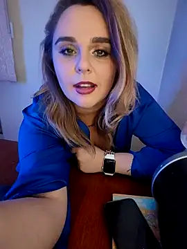 Snapshot of Juicy_PeachLux chatting on March 16, 8:32 am Juicy PeachLux online show from March 16, 8:32 am