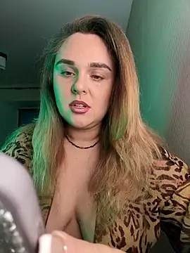 Snapshot of Juicy_PeachLux chatting on September 9, 2:05 pm Juicy PeachLux online show from September 9, 2:05 pm