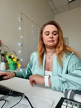 Snapshot of Juicy_PeachLux chatting on September 25, 7:56 am Juicy PeachLux online show from September 25, 7:56 am