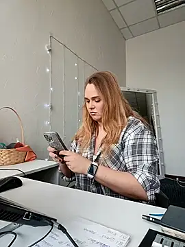 Snapshot of Juicy_PeachLux chatting on October 5, 7:50 am Juicy PeachLux online show from October 5, 7:50 am