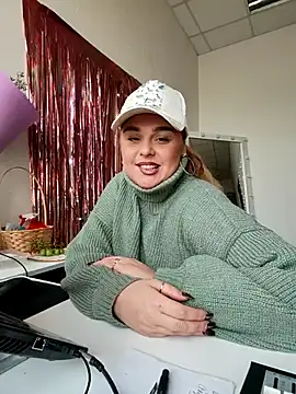 Snapshot of Juicy_PeachLux chatting on October 15, 9:42 am Juicy PeachLux online show from October 15, 9:42 am