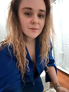 Snapshot of Juicy_PeachLux chatting on November 6, 3:18 am Juicy PeachLux online show from November 6, 3:18 am