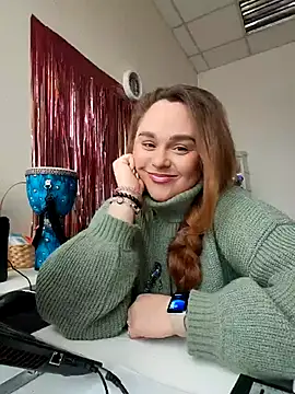 Snapshot of Juicy_PeachLux chatting on November 30, 8:51 am Juicy PeachLux online show from November 30, 8:51 am