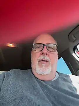 Snapshot of superbearboss chatting on March 14, 7:30 pm superbearboss online show from March 14, 7:30 pm