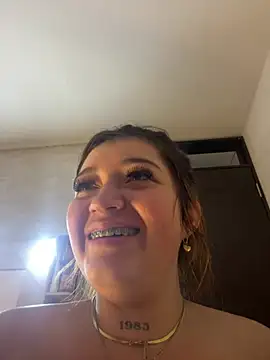 Snapshot of Karina_Leon chatting on July 2, 3:23 am Karina Leon online show from July 2, 3:23 am