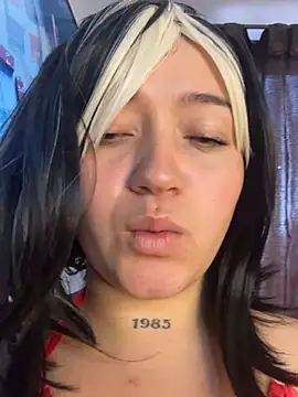 Snapshot of Karina_Leon chatting on July 31, 10:09 pm Karina Leon online show from July 31, 10:09 pm