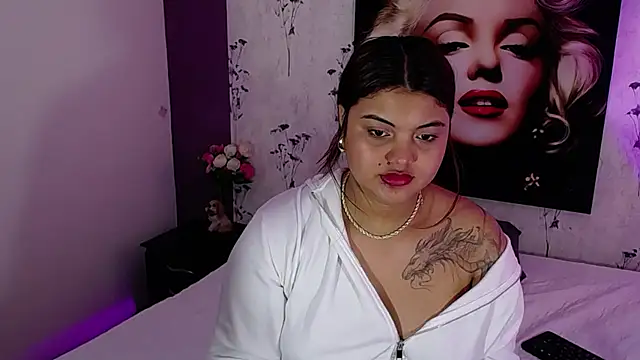 Snapshot of Scarlett__Johanson chatting on March 8, 3:24 pm Scarlett Johanson online show from March 8, 3:24 pm