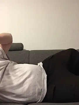 Derbaer1990 online show from November 9, 1:31 pm