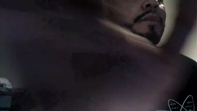 Snapshot of magnumbull chatting on October 21, 6:52 pm magnumbull online show from October 21, 6:52 pm