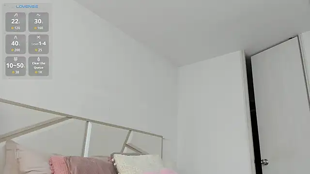 Snapshot of carolina_t chatting on October 18, 8:09 pm carolina t online show from October 18, 8:09 pm