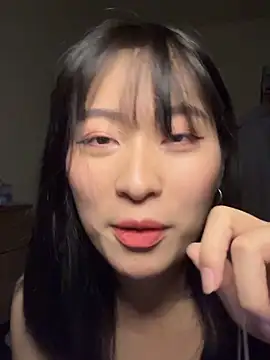 Snapshot of 214Jun chatting on December 4, 5:21 pm 214Jun online show from December 4, 5:21 pm