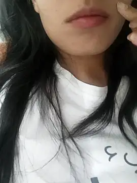 Snapshot of saraaxx1 chatting on October 8, 4:04 pm saraaxx1 online show from October 8, 4:04 pm