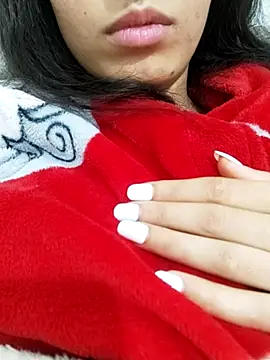 Snapshot of saraaxx1 chatting on November 28, 9:34 am saraaxx1 online show from November 28, 9:34 am