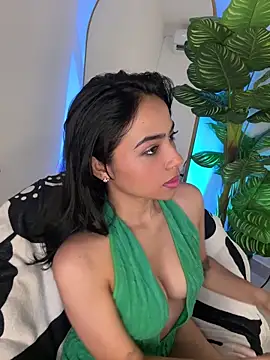  Emily Thompson  online show from March 14, 11:04 am