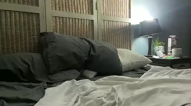 tinyLittledicknick online show from March 8, 10:45 pm