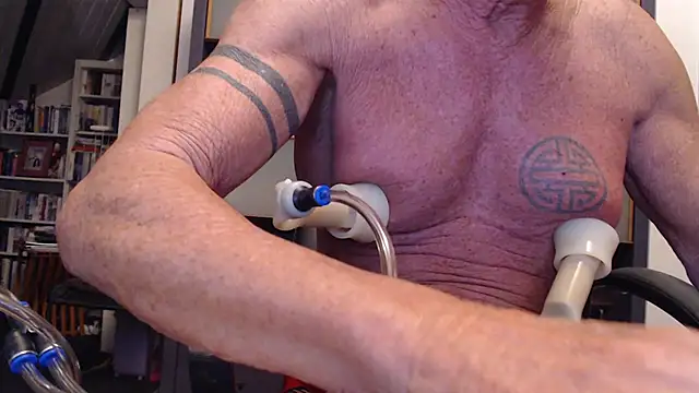 munichrubber online show from October 6, 5:10 pm