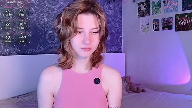 Snapshot of Cute_Cate404 chatting on April 5, 1:47 am Cute Cate404 online show from April 5, 1:47 am