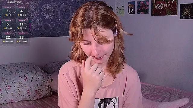 Snapshot of Cute_Cate404 chatting on July 19, 2:48 am Cute Cate404 online show from July 19, 2:48 am