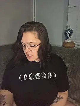 Saucy-Serenity online show from October 21, 7:25 pm