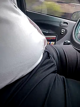 dam-her-boy online show from October 21, 2:45 am