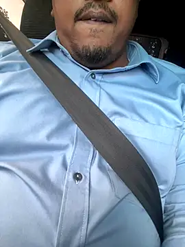 dam-her-boy online show from December 15, 11:58 am