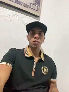 Monkey uchiha777 online show from March 21, 12:29 am