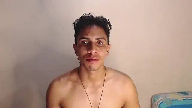 Monkey uchiha777 online show from September 30, 12:37 am