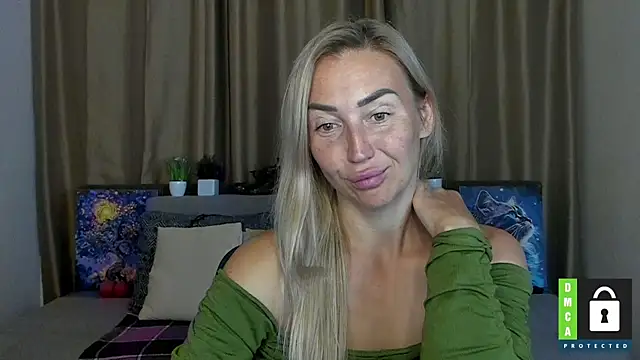 Snapshot of Kiss_julli88I chatting on September 9, 5:34 pm Kiss julli88I online show from September 9, 5:34 pm