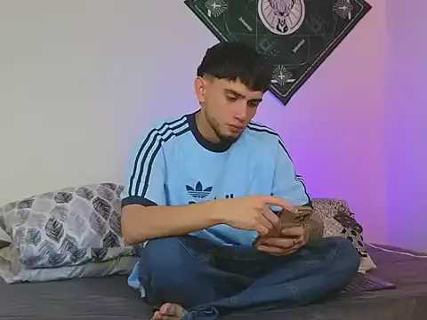 samevansx  online show from October 9, 1:31 pm