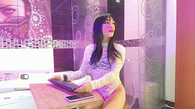 Small Hot19 online show from June 13, 12:36 pm