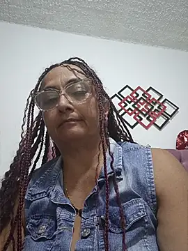 AlessandraLeroy online show from March 21, 12:26 am