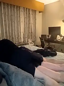 KITTYBOOBOOFUXX online show from November 24, 4:01 am