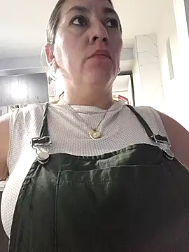 Luna-nevada online show from October 7, 10:40 pm